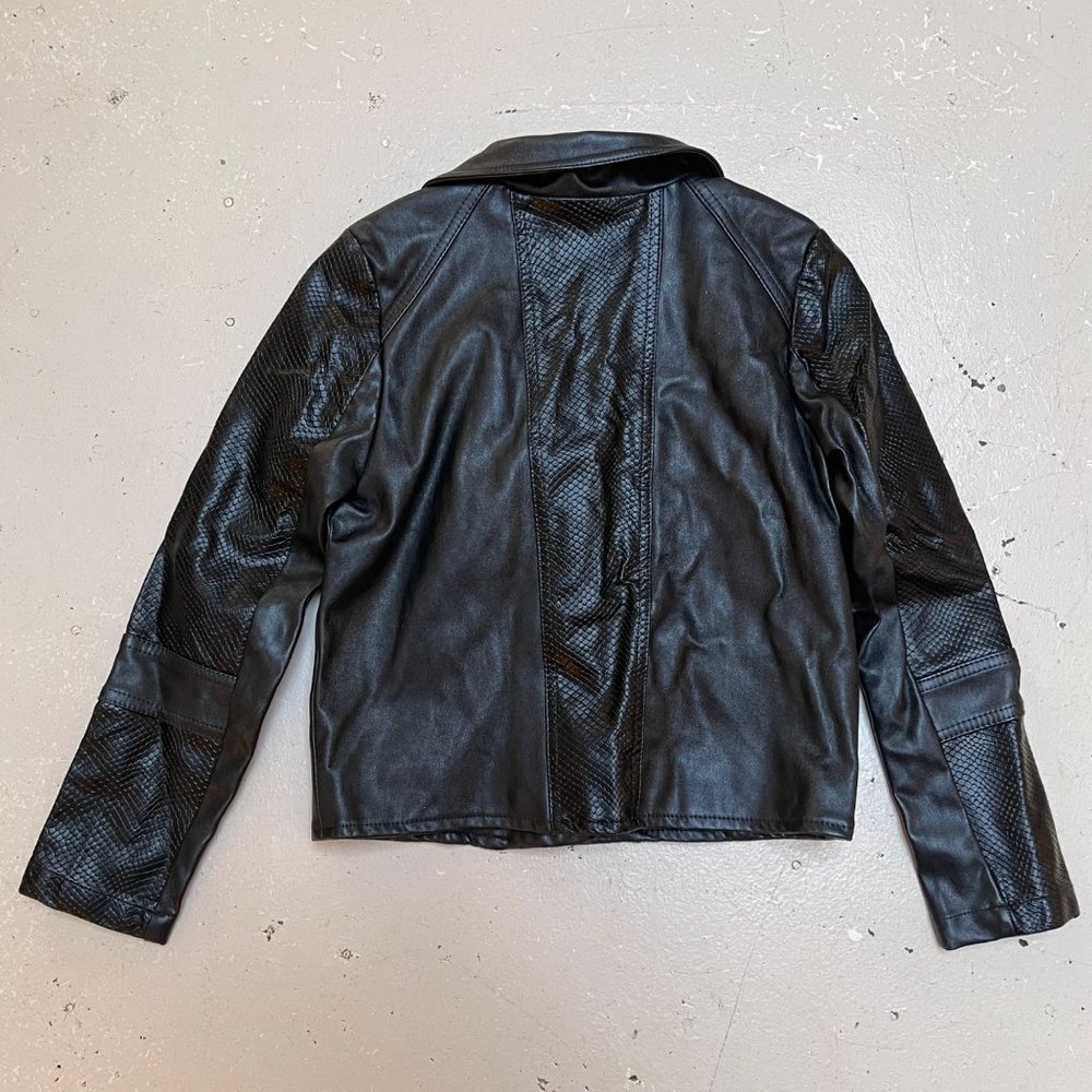 D Signed Disney Black Faux Leather Moto Jacket Girls Medium 10/12 Silver Studs - Picture 6 of 10